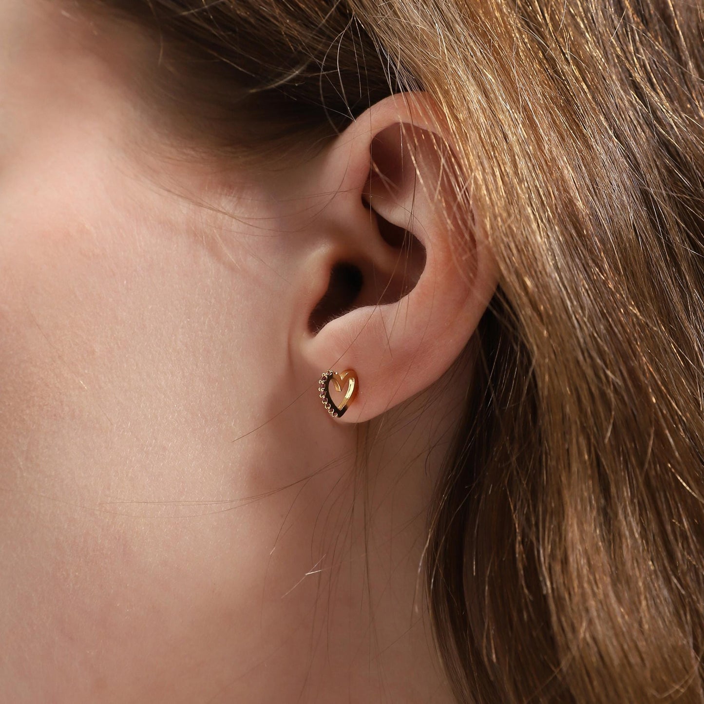 Three Dimensional Heart Studs