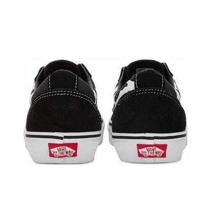 Vans Old Skool low-top sneakers in black with heel Vans logo and white cup sole