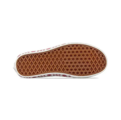 Vans SK8-Low outsole with brown waffle tread and red-and-white side edge