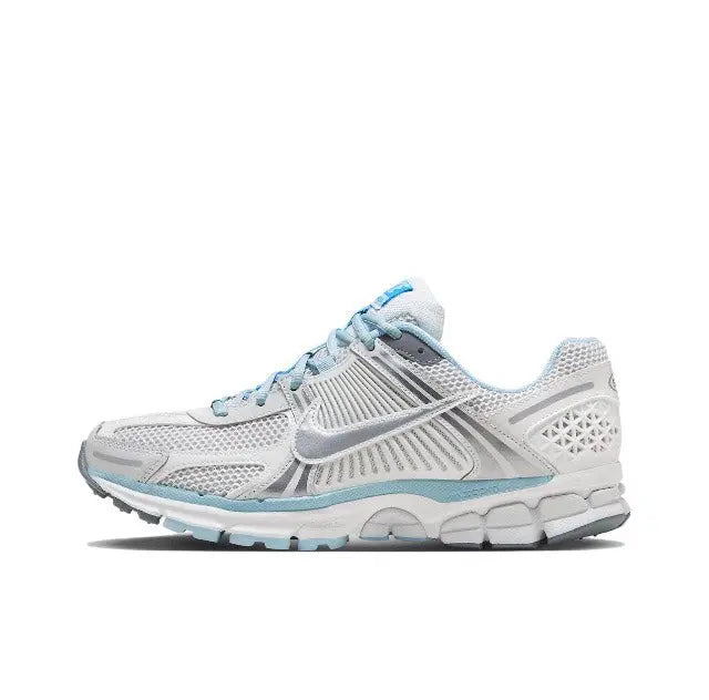 Nike Zoom Vomero 5 SP running sneaker, light grey with light blue accents
