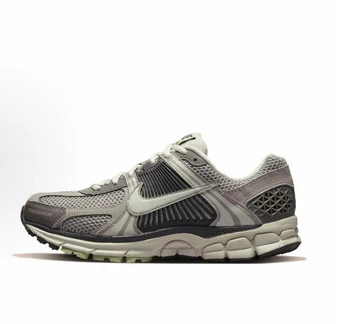 Nike Zoom Vomero 5 SP running sneaker, light gray with dark gray accents, lace-up