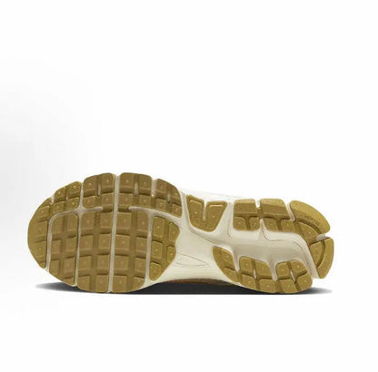 Nike Zoom Vomero 5 SP sneaker outsole with tan rubber tread and white midsole